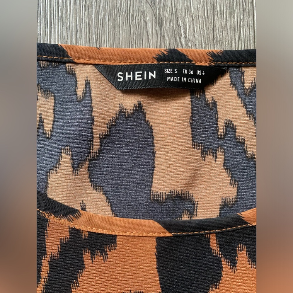 Leopard print cuff blouse - Picture 5 of 6